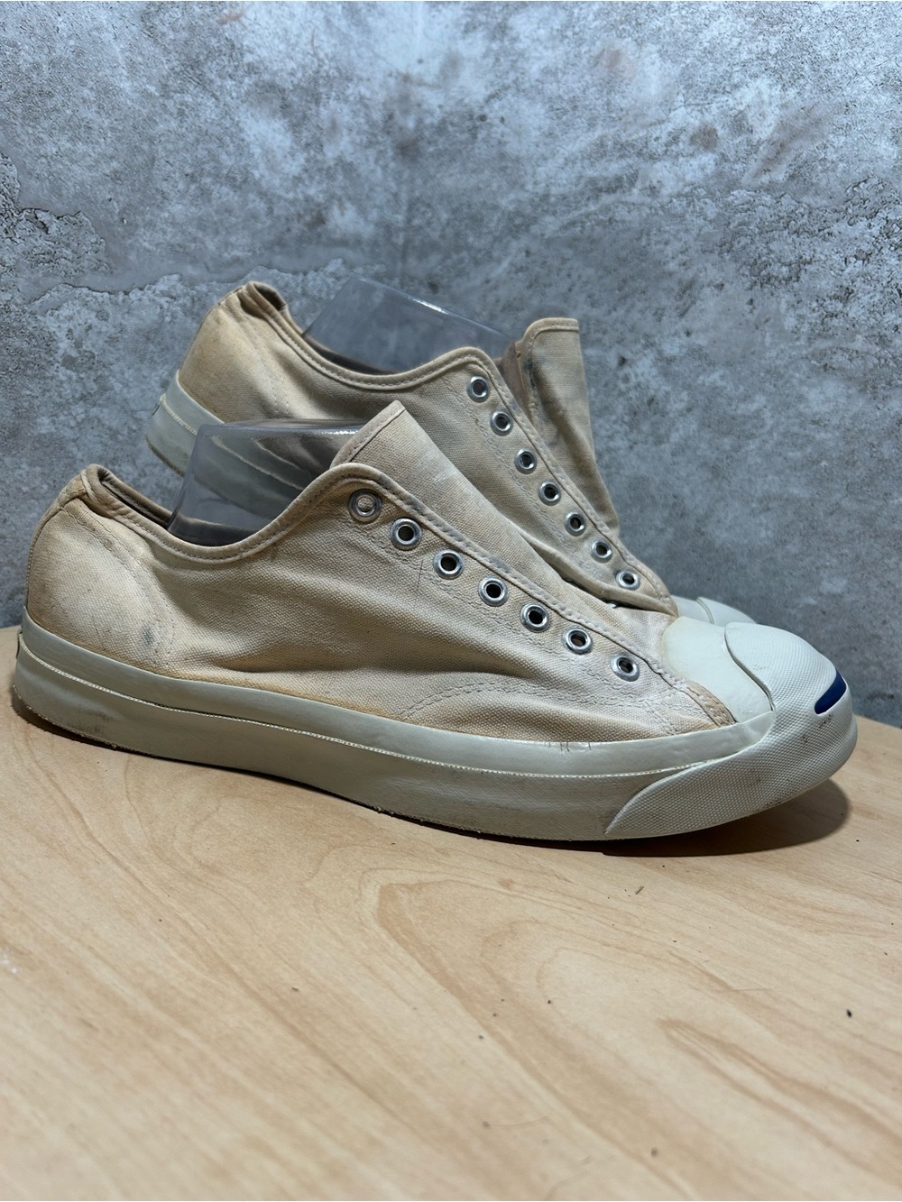 Vintage white converse jack Purcell laceless sneakers men’s size 10